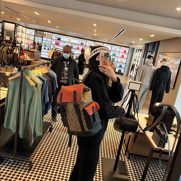 NWT Coach Hudson Backpack In Colorblock Signature Canvas Khaki Terracott… - Picture 8 of 13